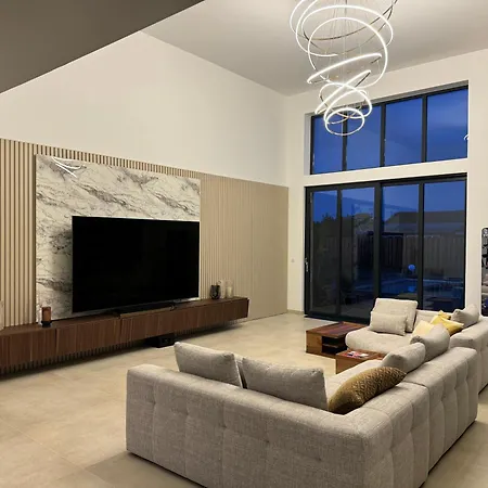 Grande De Region De Bordeaux アンバーレ・エ・ラグラーヴ